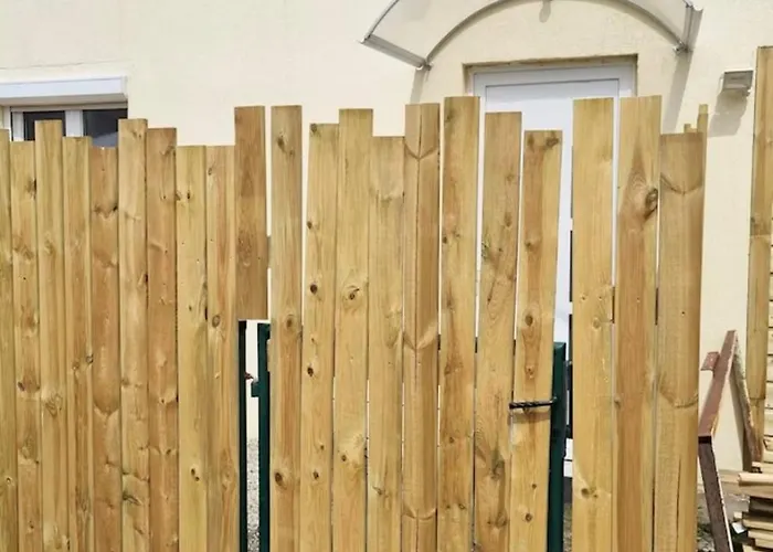 Fully Equipped With Garden *