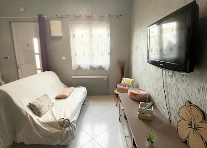 Lejlighed Fully Equipped With Garden *