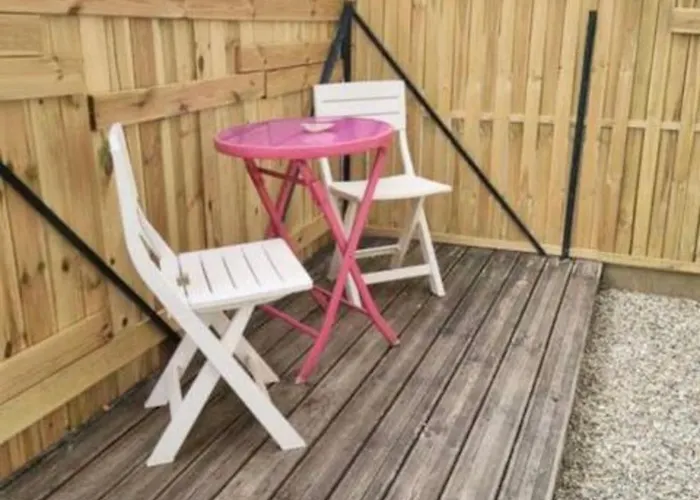 Fully Equipped With Garden *