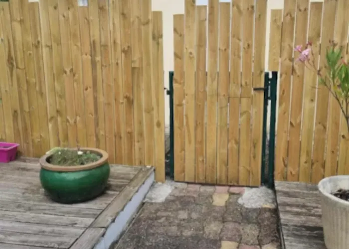 Fully Equipped With Garden *